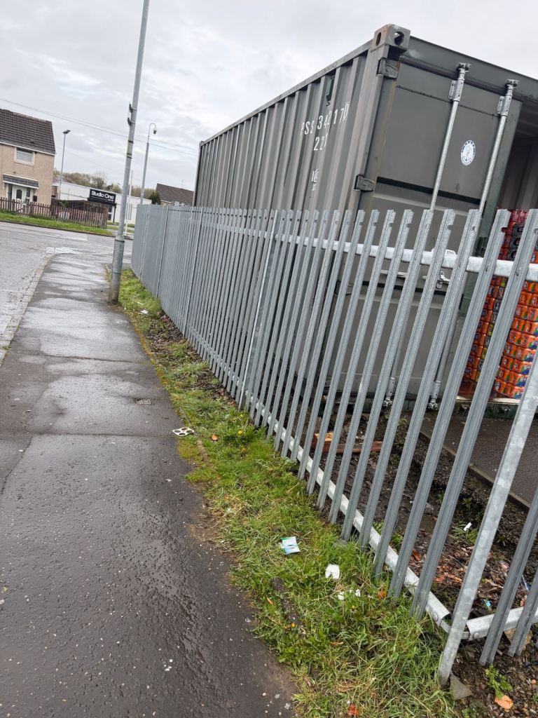 Metal Fence With Gate 