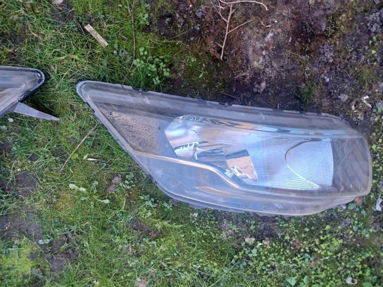 Iveco Daily 2.3 Headlight - Right Hand Side - From 2015