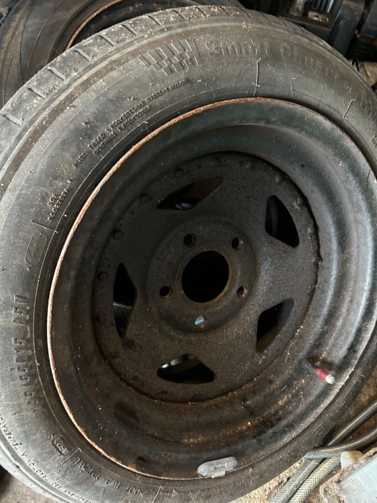 BMW 15” rims and tyres