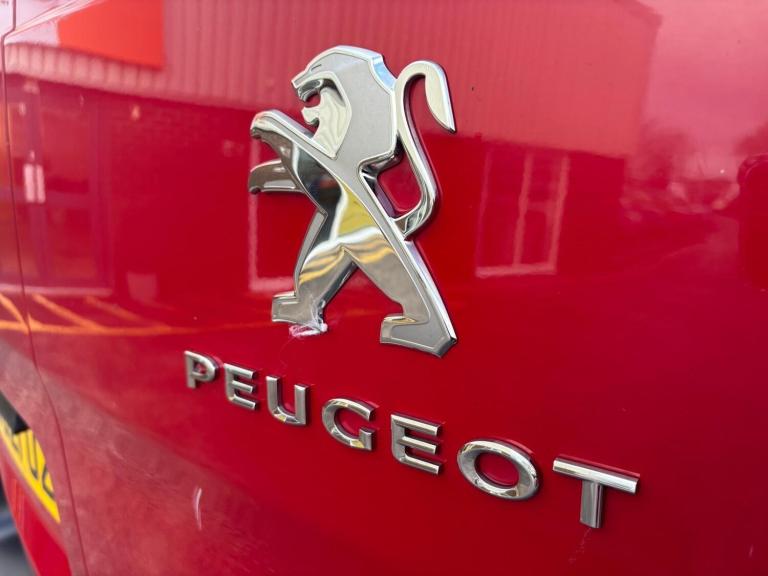 2021 Peugeot Expert 1400 2.0 BlueHDi 120 Professional Van PANEL VAN DIESEL Manual
