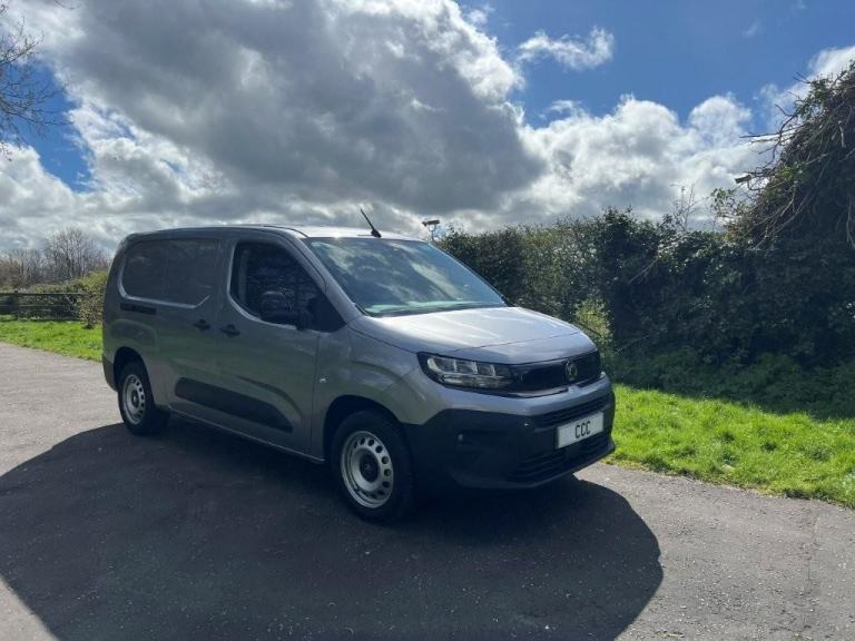 February 2026 Vauxhall Combo 1.5 2300 Prime-Plus XL LWB (130) Automatic