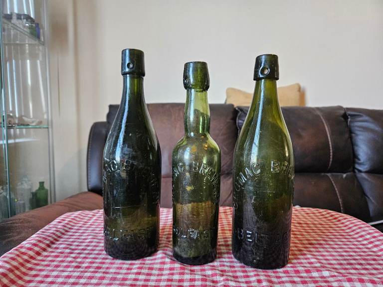 Collection of vintage bottles(200) 