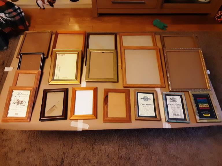 Picture frames x 18, new and used.