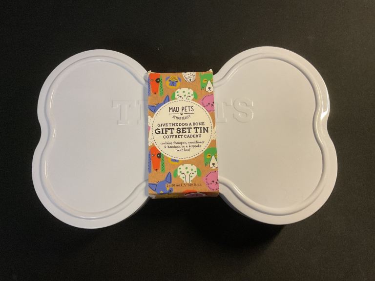 DOG GIFT SET TIN - BRAND NEW 