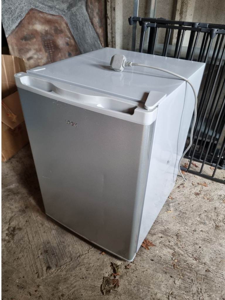 Silver Mini Fridge - 70L Capacity, rarely Used & Good Condition