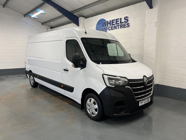 2023 Renault Master LM35dCi 135 Business+ Medium Roof Van PANEL VAN DIESEL Manual