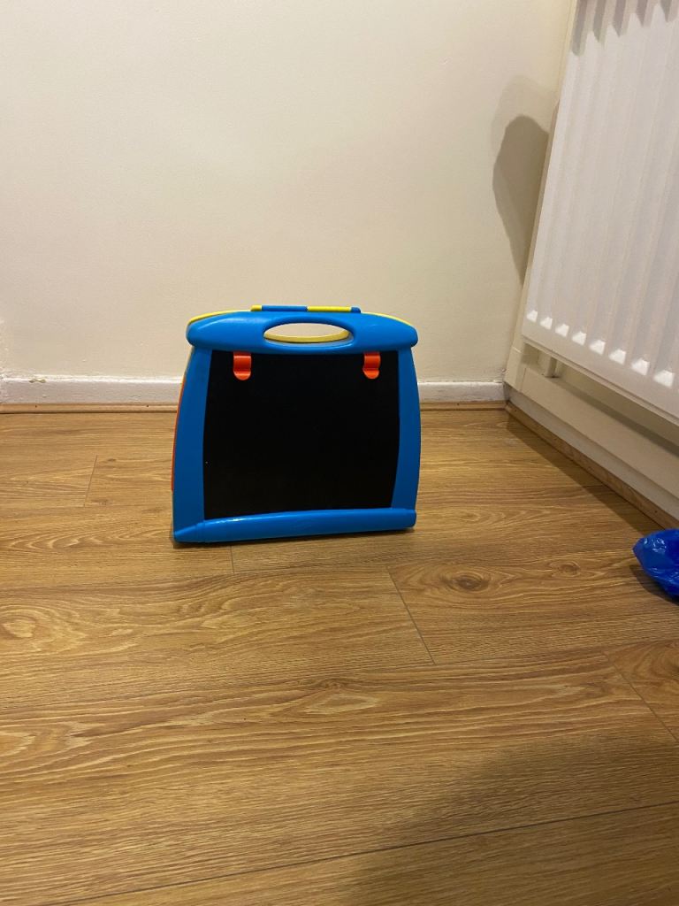 Kids Black Board/wipe board 