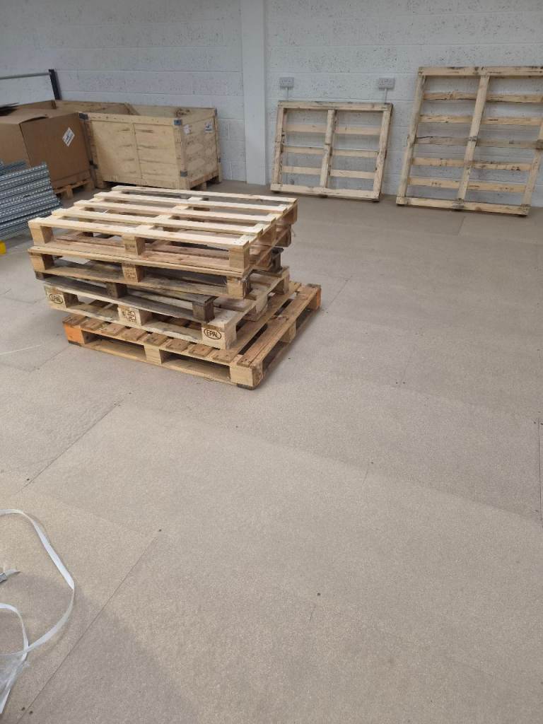 Pallets and crates