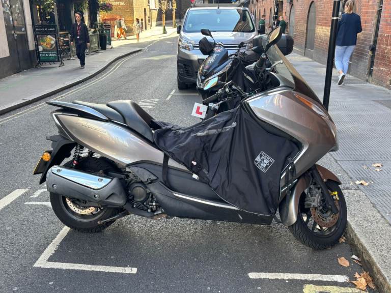 Honda, NSS, 2015, 279 (cc)