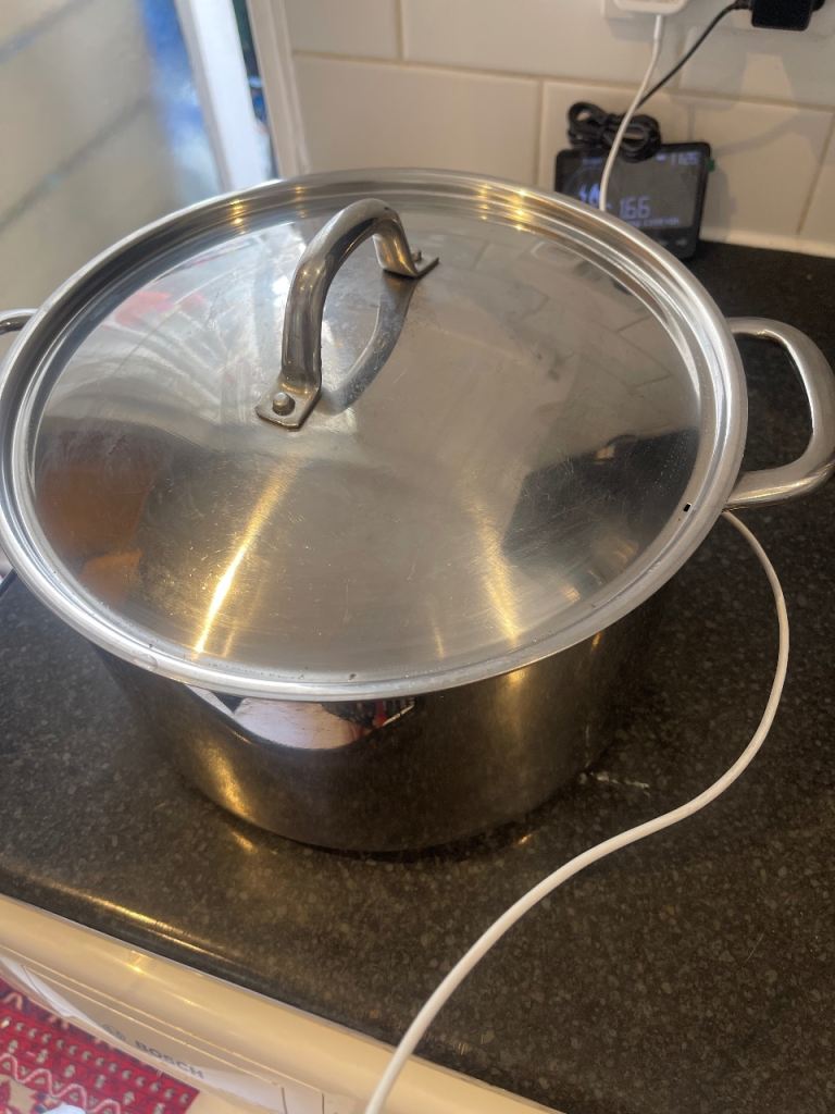 Large Stainless Steel Cooking Pot with Lid – Good Condition