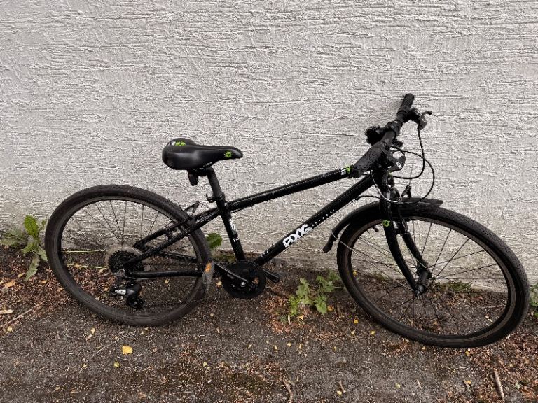 Frog Kids Bike Black - 62 Frame, Good Condition; £70 OBO