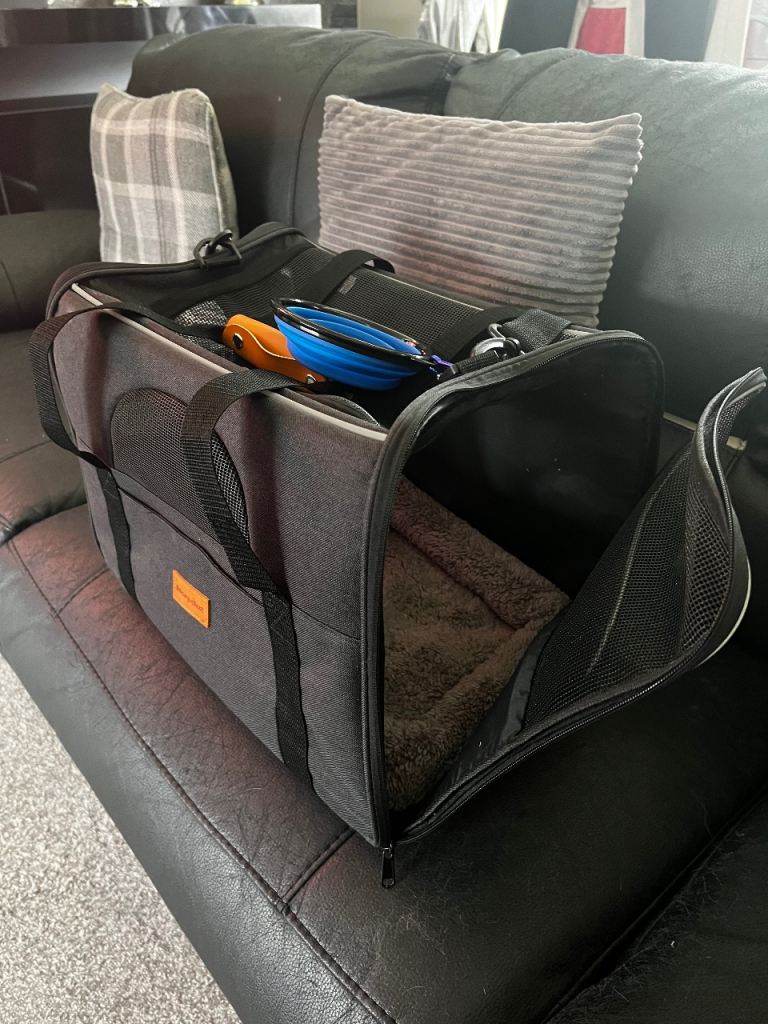 Cat carrier