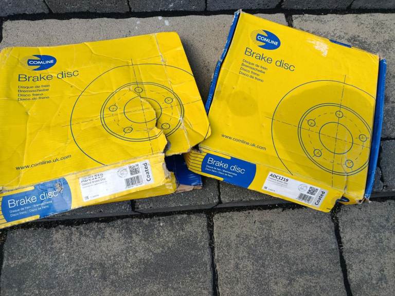 mondeo mk3 rear discs (pair) boxed brand new