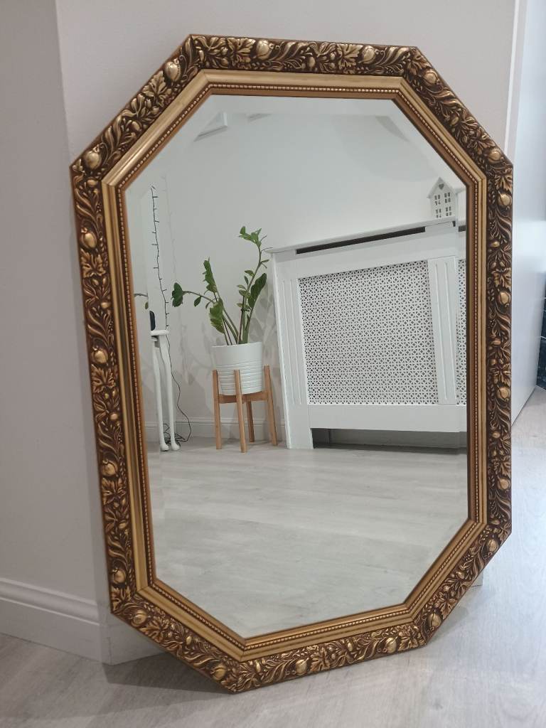 Large Ornate Antique Style Gold Gilt Guilded Edge Framed Octagonal 8 Sided Wall Mirror Roy Edwards 