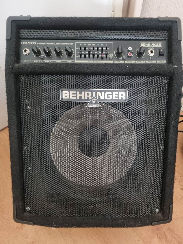 Behringer BXL900A Ultrabass 90W Bass Amp.