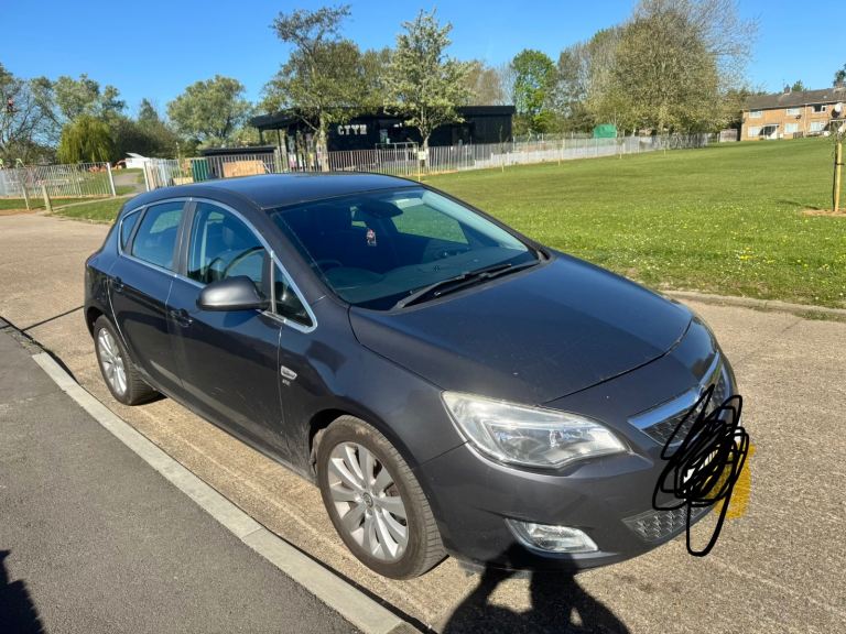 Vauxhall, ASTRA, Hatchback, 2011,1.7 diesel, 13 months MOT
