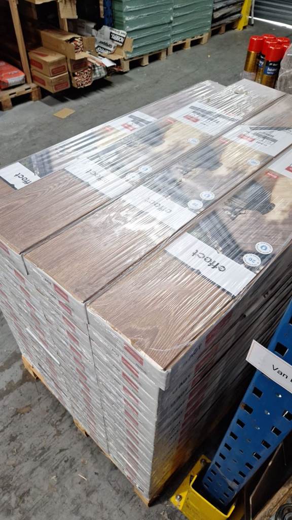 AGT Effect 8mm & 12mm Laminate Flooring CHEAPEST IN THE UK | FREE COLLECTION