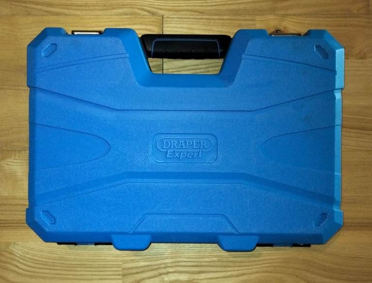 BRAND NEW Draper EXPERT 30 piece 1/2 inch socket set.
