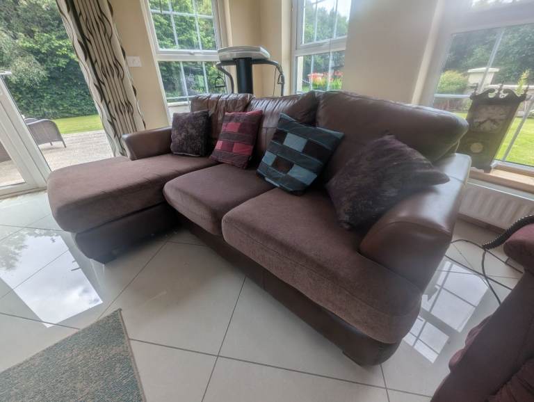Brown leather/fabric L-Shaped Corner Sofa with Chaise Lounge - Good Condition