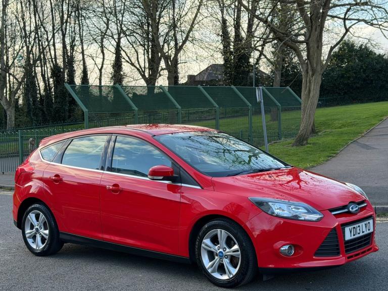 2013 Ford Focus 1.6 TDCi Zetec 5dr - FULL MOT - JUST SERVICED HATCHBACK Diesel Manual