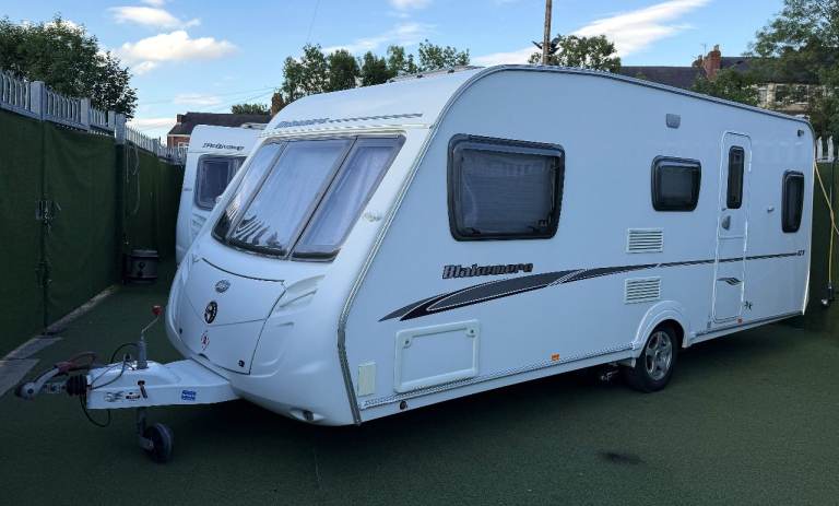 2008 SWIFT BLAKEMERE 540 5 BERTH CARAVAN SEPARATE SHOWER, MOTOR MOVER!