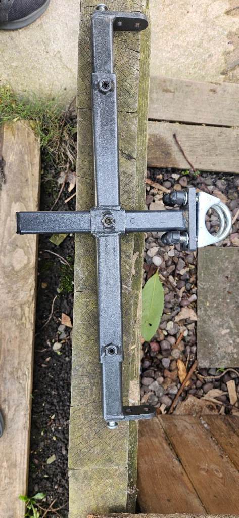 Mobility scooter hoist bracket