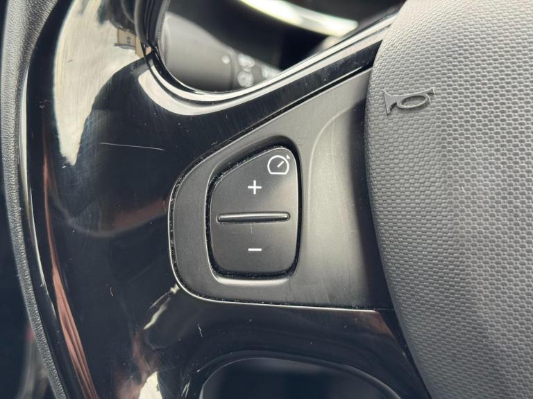 2014 Renault Clio 1.2 16V Dynamique MediaNav 5dr HATCHBACK PETROL Manual