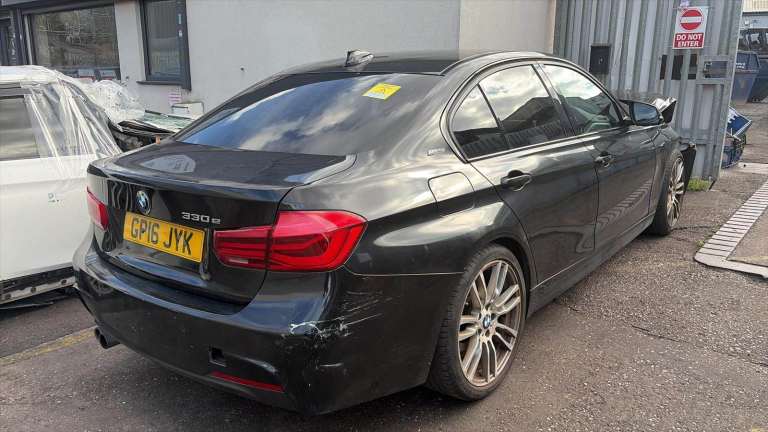 2016 BMW 3 SERIES 330E M SPORT F30 2.0 PETROL/ELECTRIC BREAKING FOR PARTS