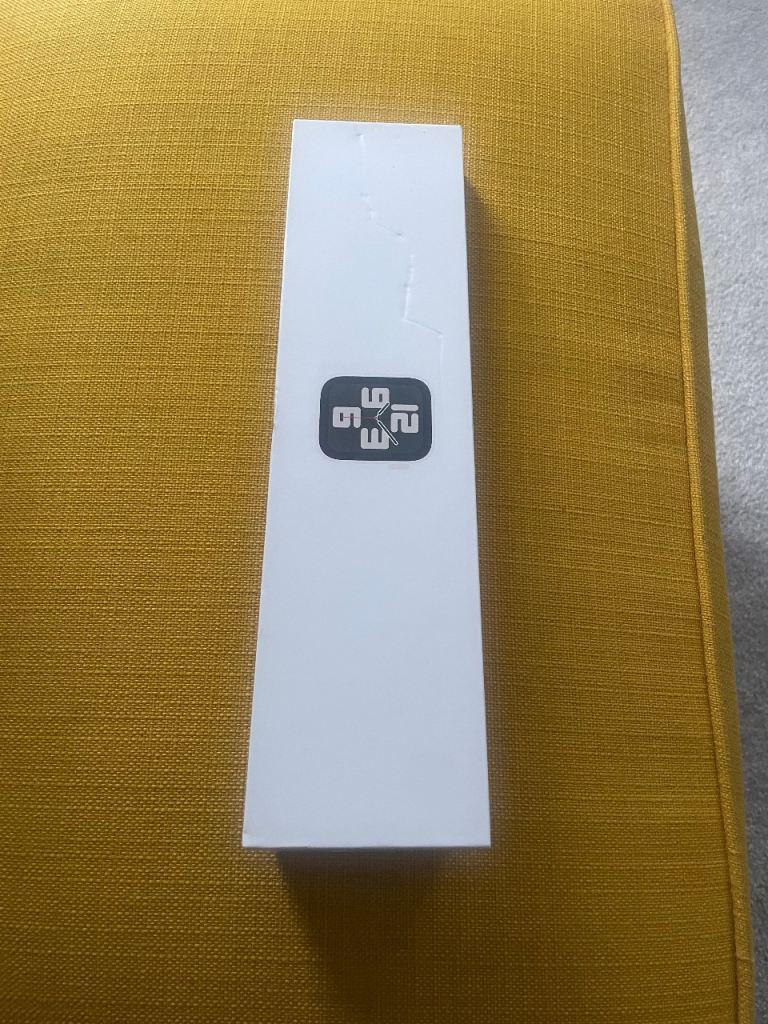 Apple Watch SE 3 GPS 40mm Smart Watch