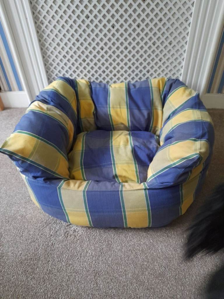 Dog bed Cat bed and Two Cushions All Matching