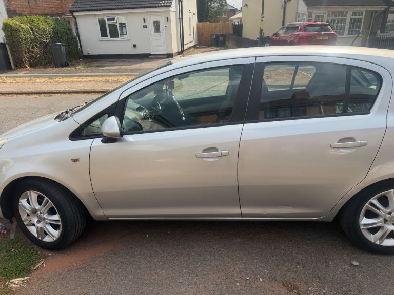 Vauxhall, CORSA, Hatchback, 2010, Semi-Auto, 1398 (cc), 5 doors