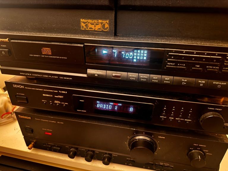 Sherwood cd player working but has clicking noise 