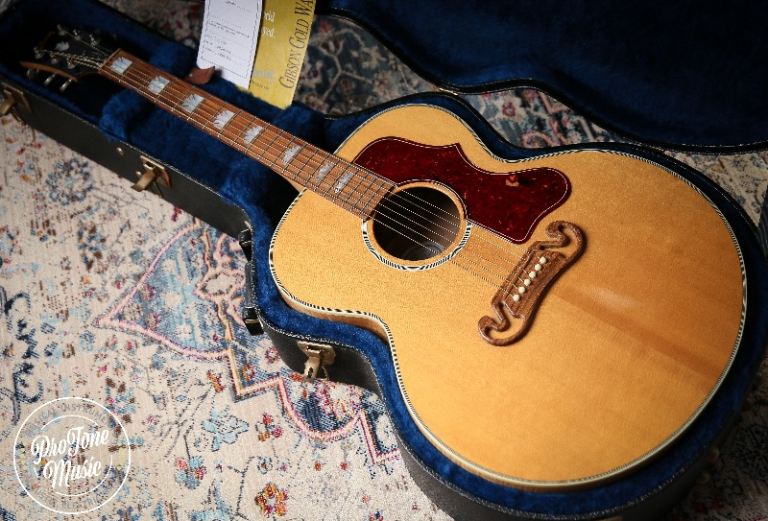 2012 Gibson SJ-200 Studio Super Jumbo Acoustic Guitar Natural