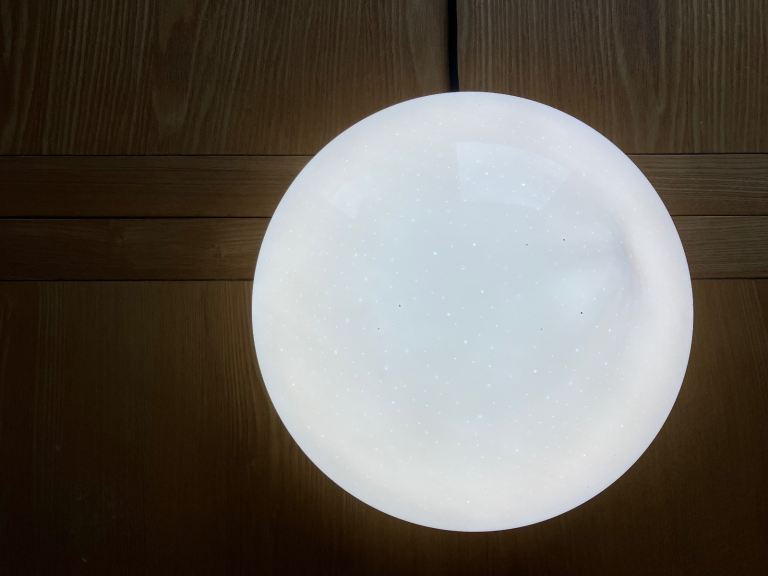 CEILING LIGHT