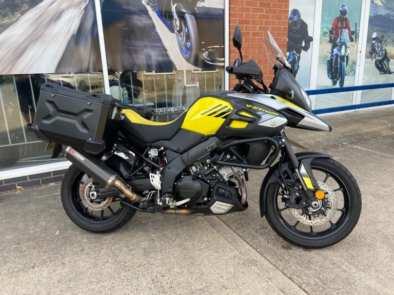 SUZUKI DL1000 V-STROM,LUGGAGE,ONLY 12K MILES, F.S.H!