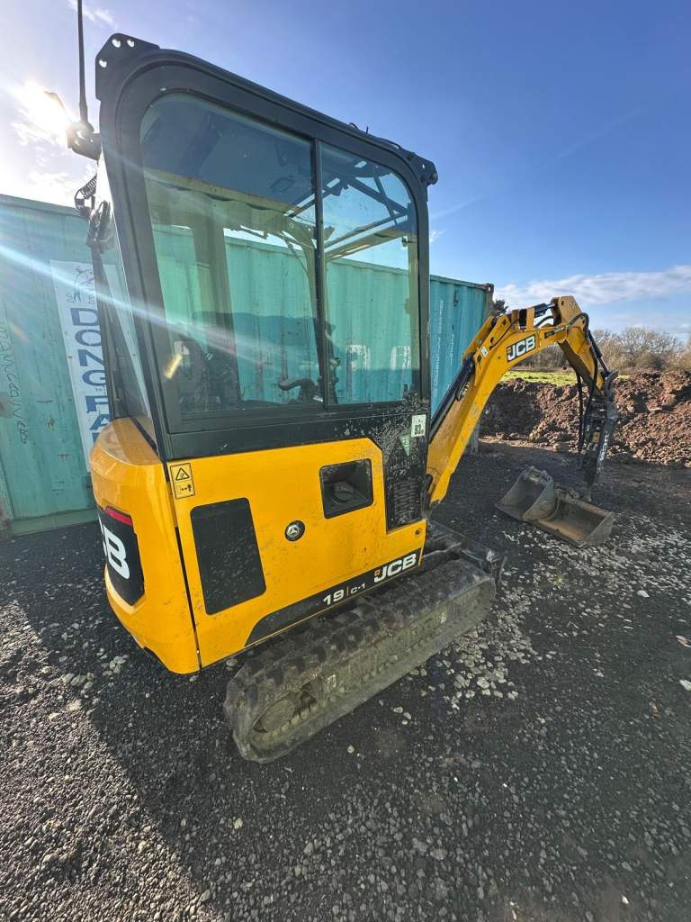 JCB 19c 1 cab 