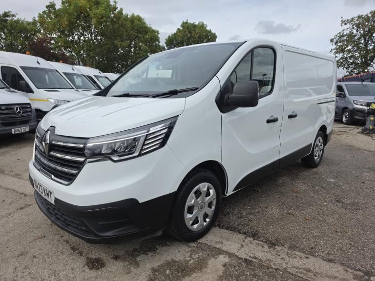 RENAULT TRAFIC 2.0 SL28 Blue dCi 130 Business+ Panel Van MY22 2023