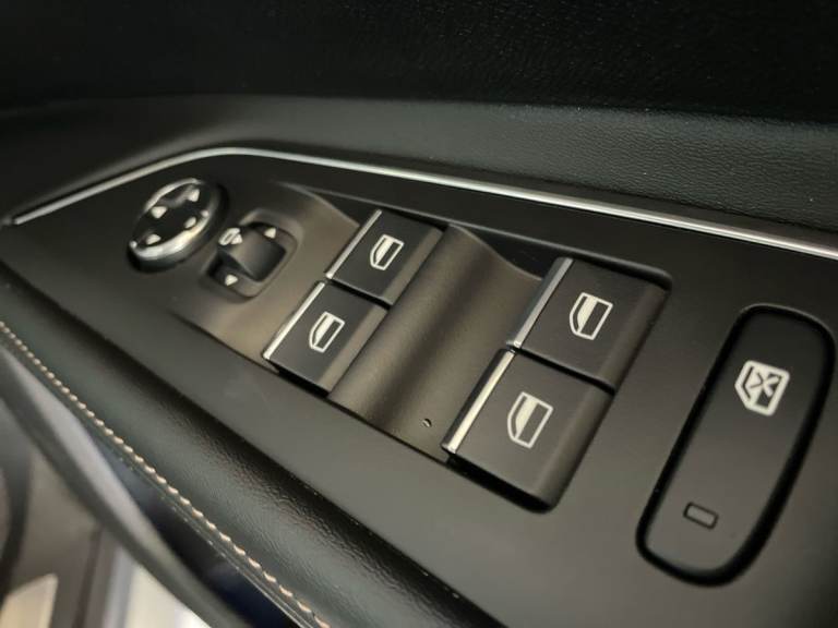 2021 Peugeot 5008 1.5 BlueHDi GT 5dr EAT8 HATCHBACK DIESEL Automatic