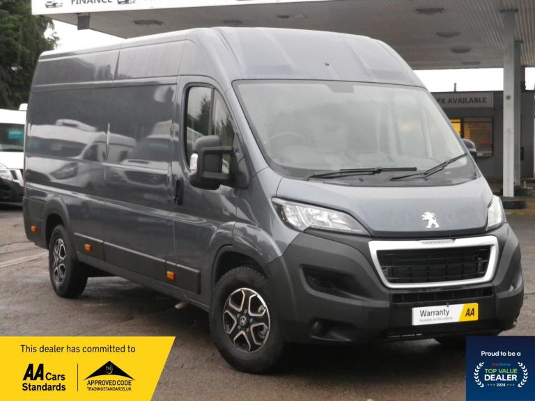 PEUGEOT BOXER 2.2 BlueHDi 435 Professional 2025