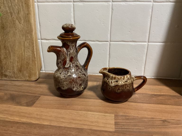 image for Vintage Fosters brown set