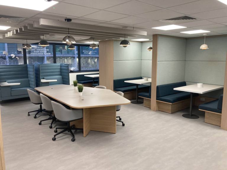 Sheffield - S1 2EA \ Hot Desk Rental Ready When You Are