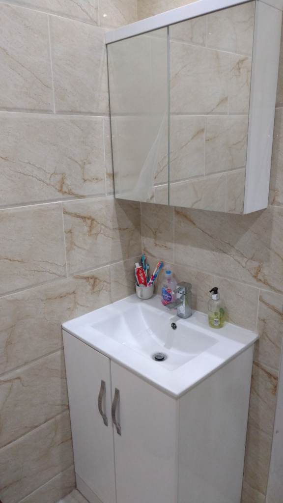 Spacious Double Room for Couple –  Ilford 