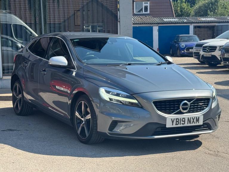 Volvo V40 2.0 T3 R-Design Edition Euro 6 (s/s) 5dr Petrol Manual