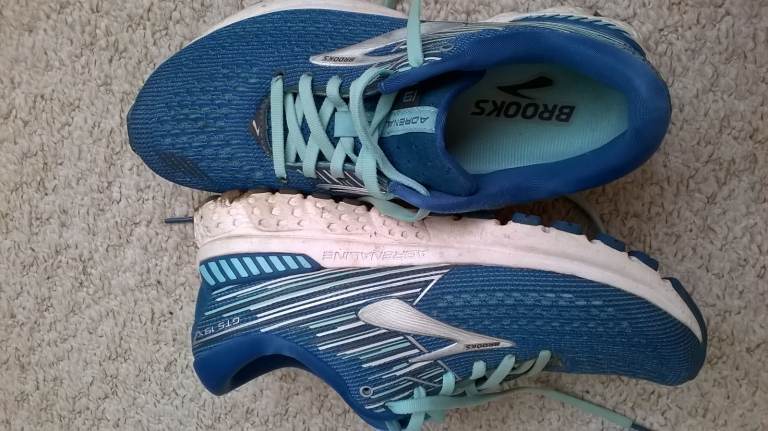 BROOKS ADRENALINE 19 TRAINERS RRP £120 FREE POST