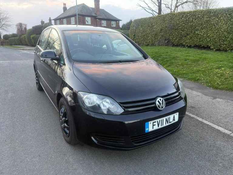 Volkswagen Golf Plus (VW Golf) 1.6 TDI S 5 Dr with 6 Months MOT&FSH&Nav Screen with Bluetooth Phone