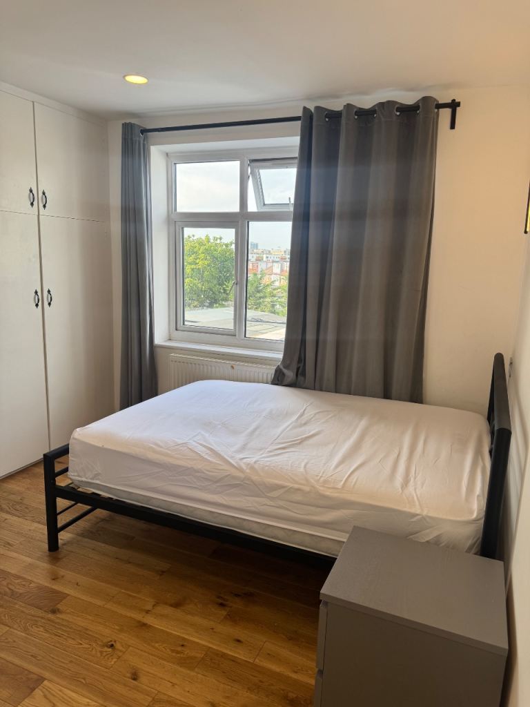 Modern Double En-Suite Room | Bills Included | 10–15 Mins to Colindale Station
