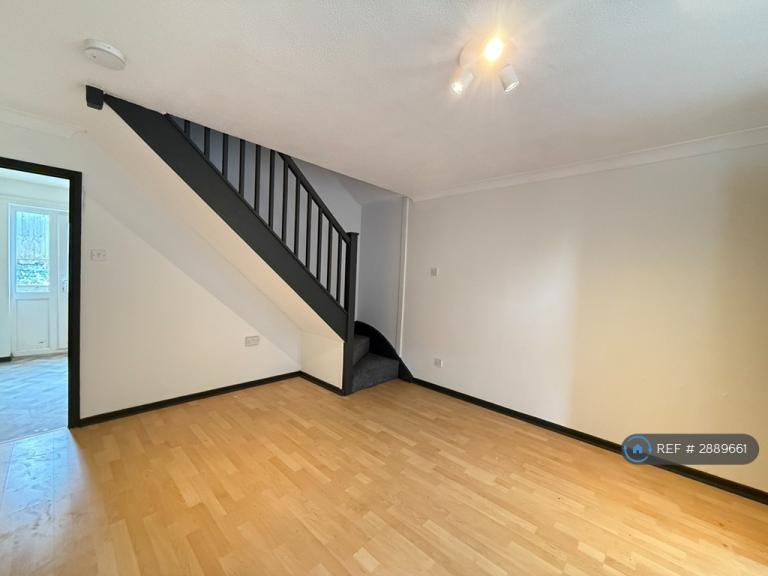 2 bedroom house in Spires Walk, Barry, CF63 (2 bed) (#2889661)