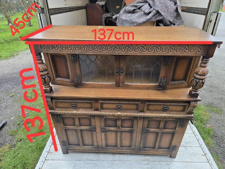 Vintage Old Charm Dresser/Sideboard 