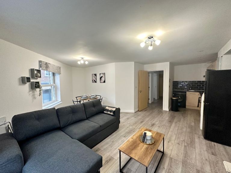 2 bed in Southsea includes all bills includes parking 