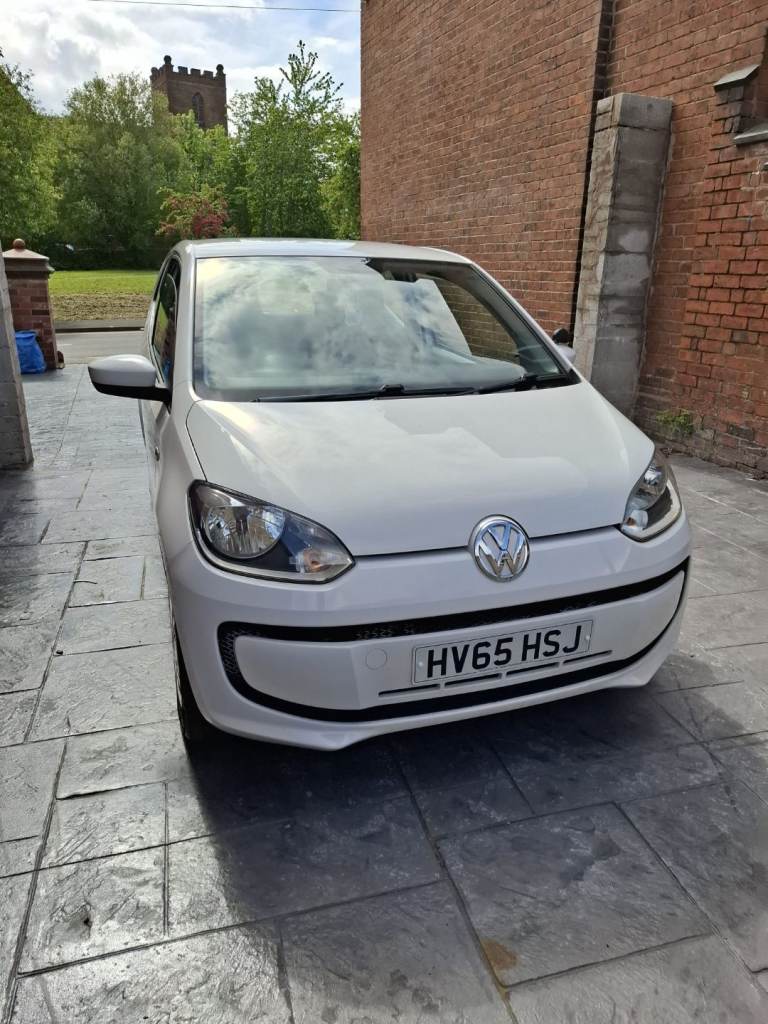 Volkswagen, UP, Hatchback, 2015, Manual, 999 (cc), 3 doors